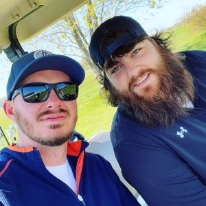 Meet your Posher, Max